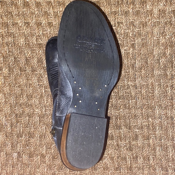 Ariat Billie Unbridled ankle booties NWOT - Picture 8 of 11